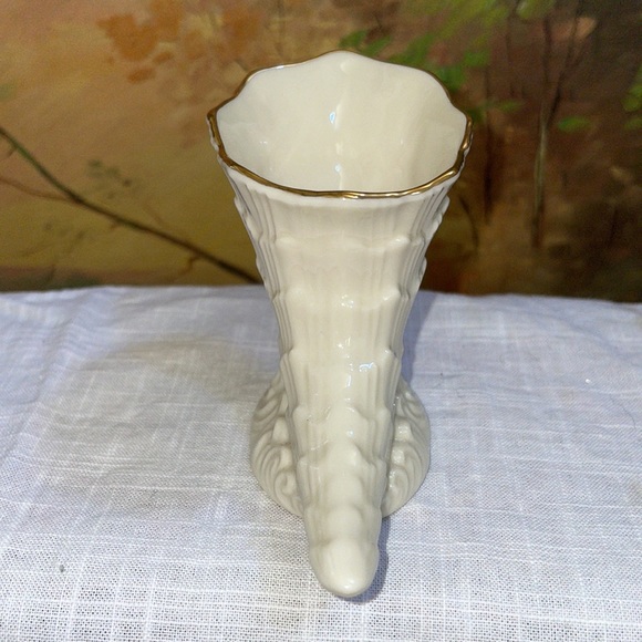 Lenox Cornucopia 24K Gold, Small Horn of Plenty with Gold Trim - Picture 2 of 8